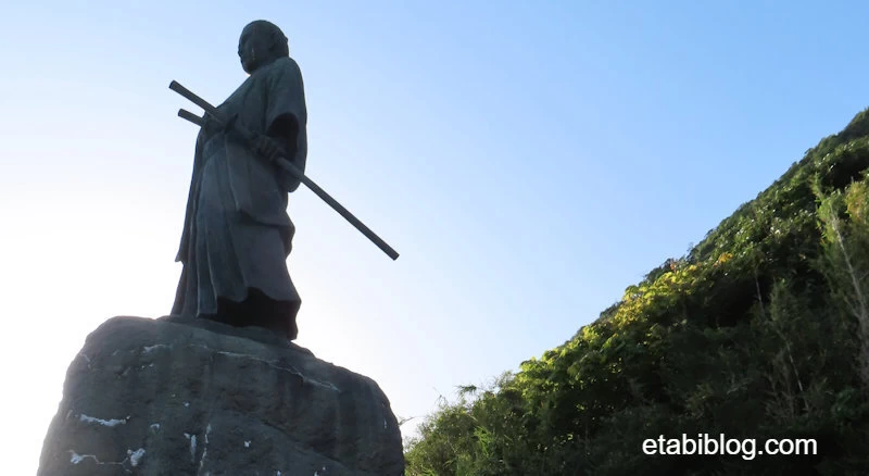 中岡慎太郎像
