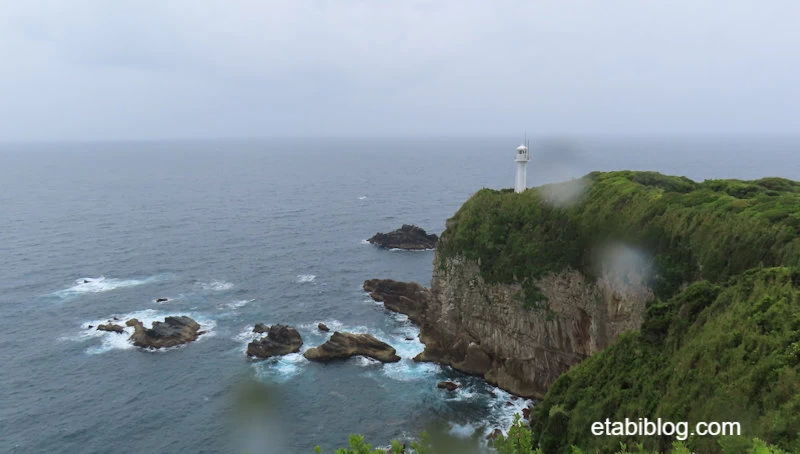 足摺岬と足摺岬灯台と大海原の太平洋