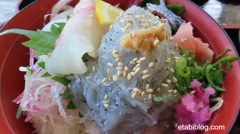 道の駅あわじのしらす丼