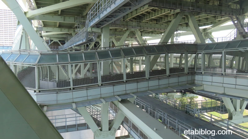 明石海峡大橋の通路