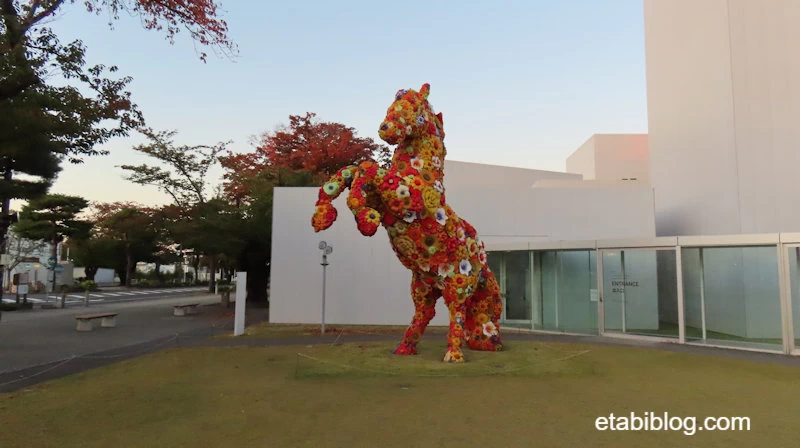 十和田市官庁街のアート