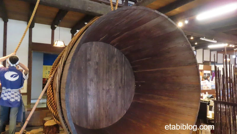 白鶴酒造資料館の樽