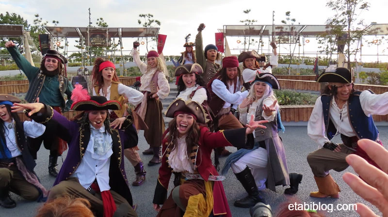 目の前でダンスパフォーマンス