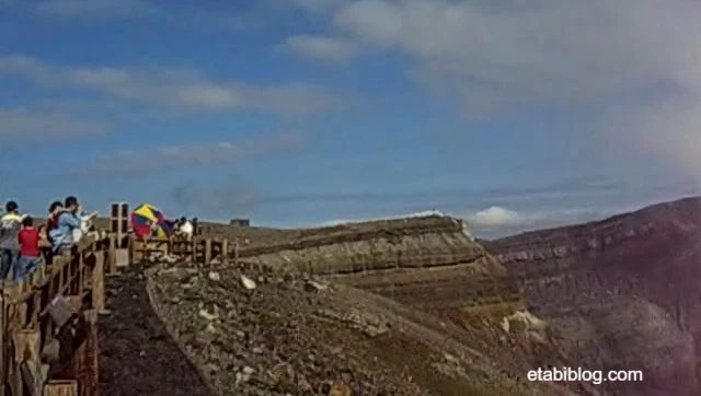 阿蘇中岳火口付近