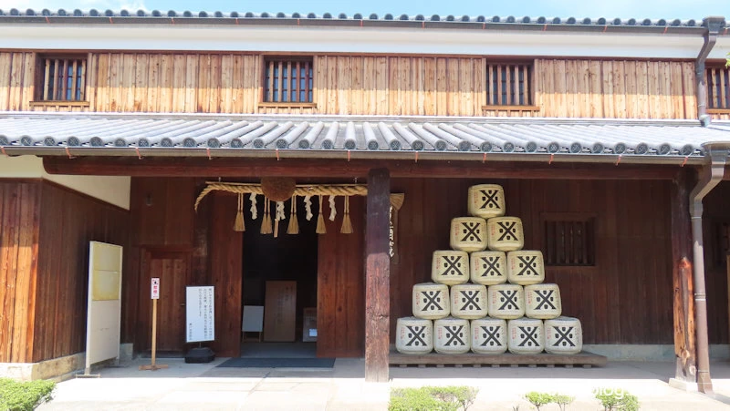 沢の鶴資料館の入口