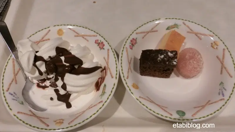 登別石水亭の夕食デザート