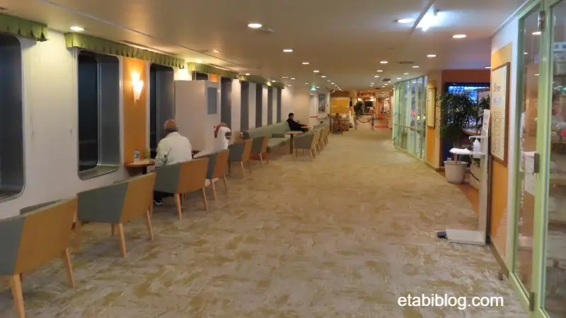 ぱーるの展望ロビー