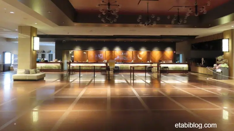 定山渓ビューホテルのエントランス