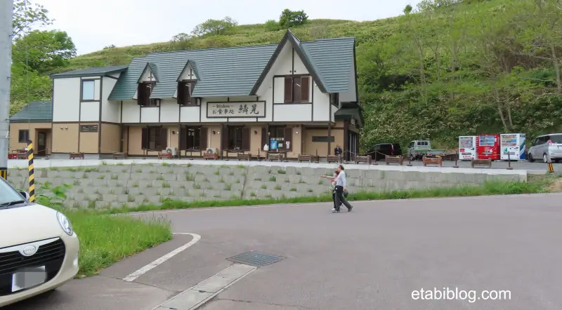 島武意海岸の駐車場