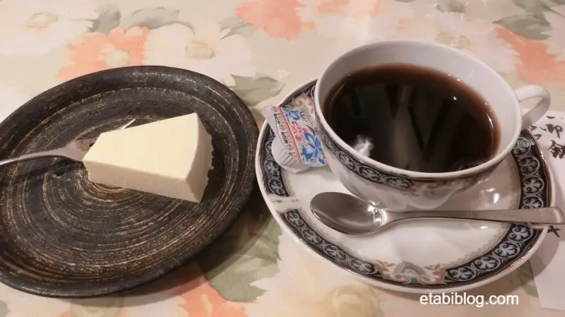 コーヒーとチーズケーキ