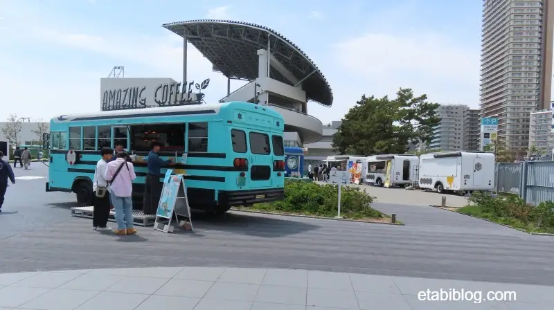 アメージングコーヒー販売のバス