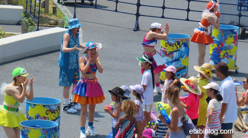 ウォーター・スプラッシュ・フェスティバルの1シーン