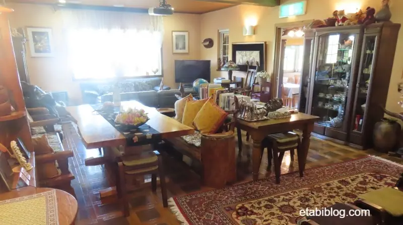 プチホテルコリンシアンの談話室