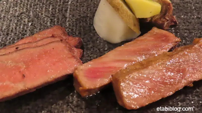 雫石プリンスホテルの夕食の岩手牛