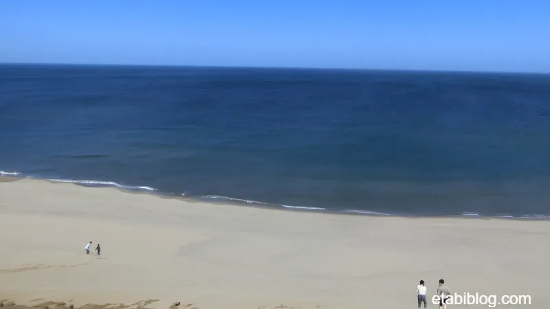 馬の背から見える日本海