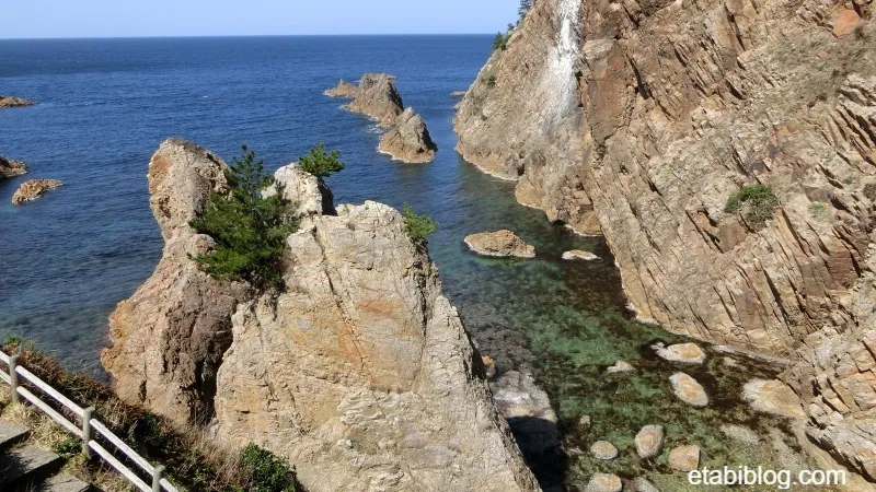 浦富海岸の奇岩