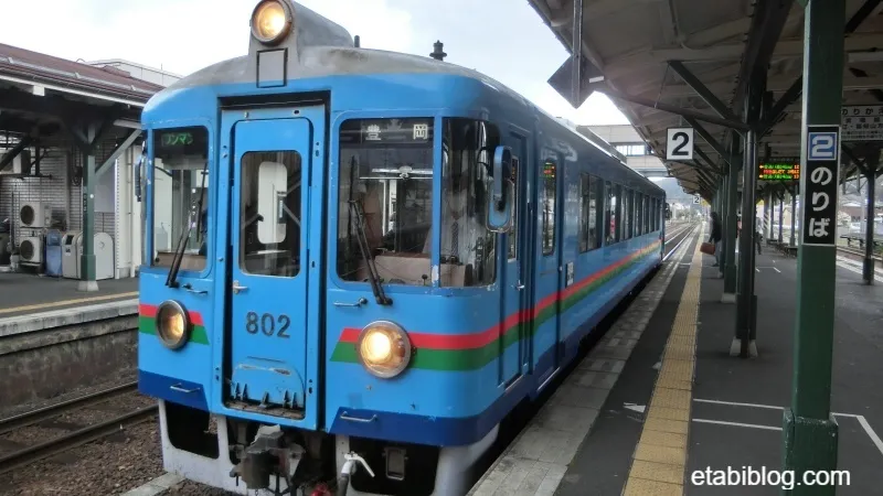 ブルーの京都丹後鉄道列車