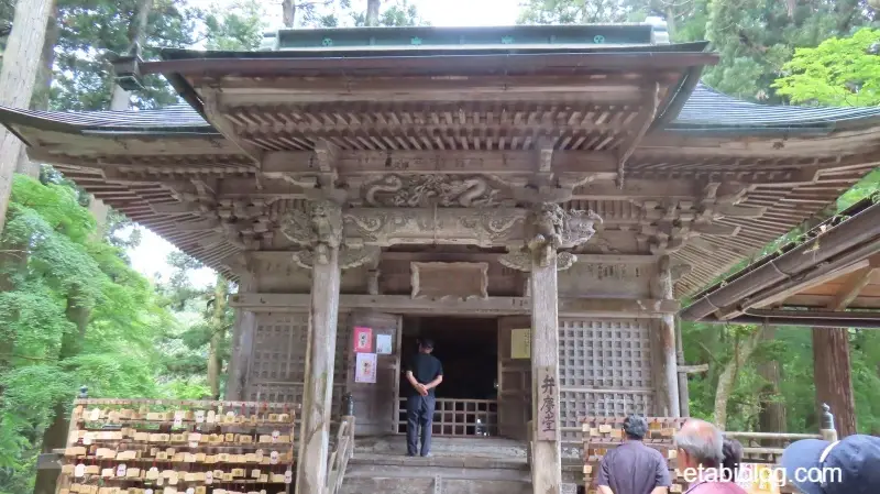 中尊寺弁慶堂