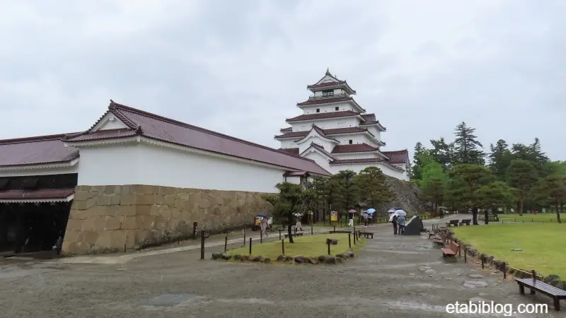 鶴ヶ城公園に用意されている撮影スポットから写した鶴ヶ城