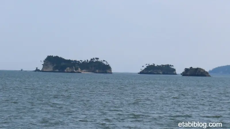 松島湾の遠くに見える島々