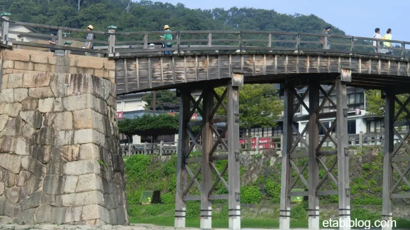 錦帯橋の橋桁