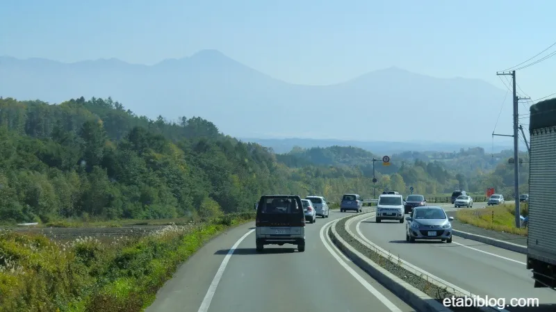 大雪山山系と北海道の道路