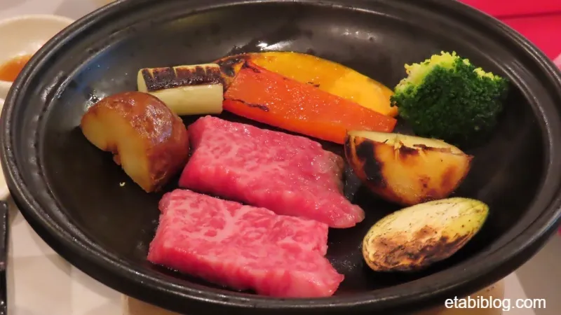 蔵王国際ホテル夕食の焼いている山形牛