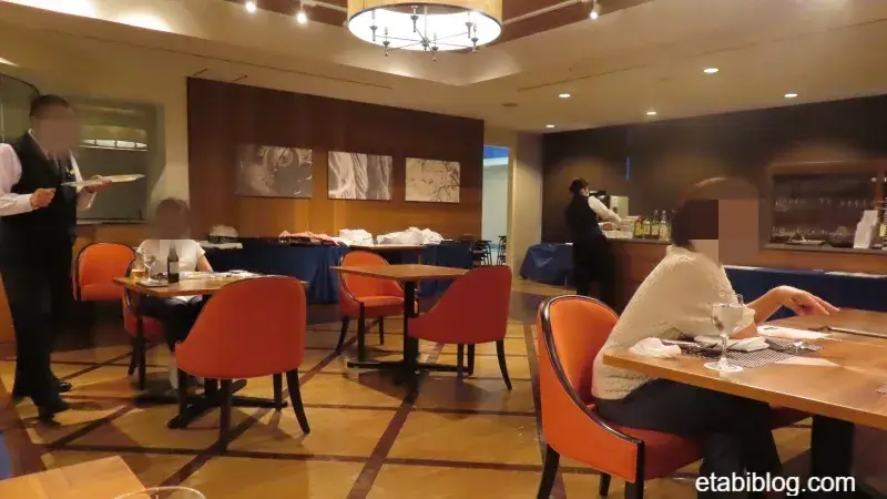 雫石プリオンスホテルのレストランこぶしの店内