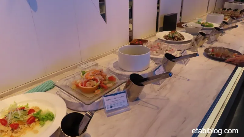 須磨シーワールドのレストランで並んだ料理